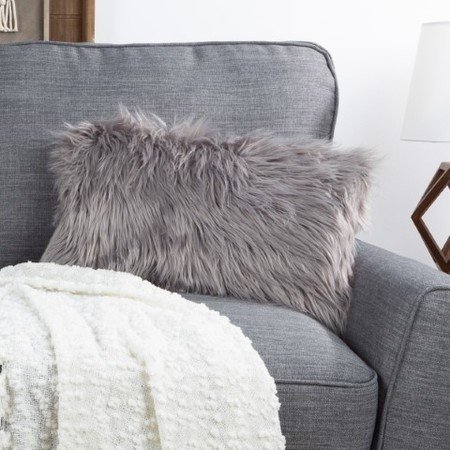 HASTINGS HOME Hastings Home Gray Faux Fur Lumbar Pillow, 12x20 222092ONA